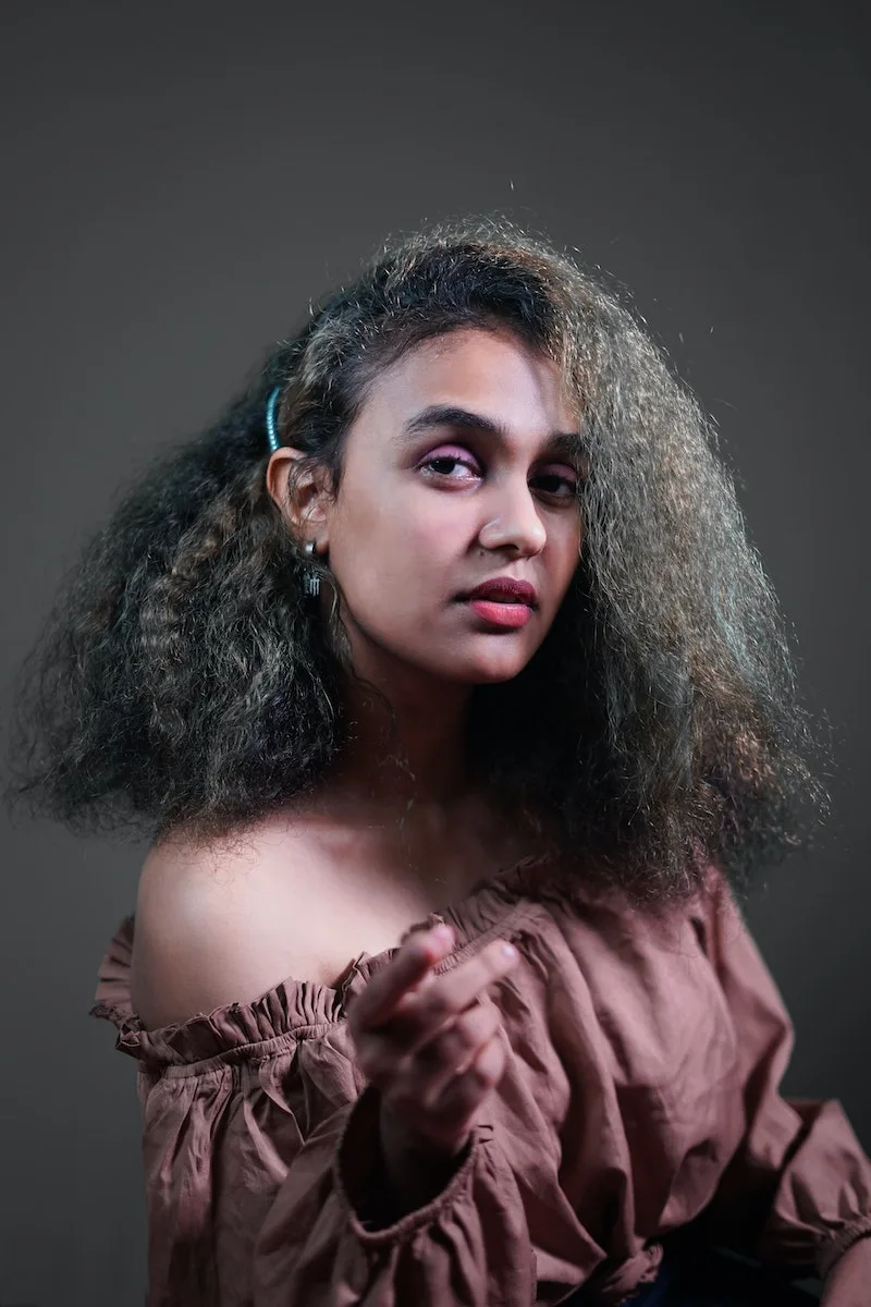 demeler les cheveux frises